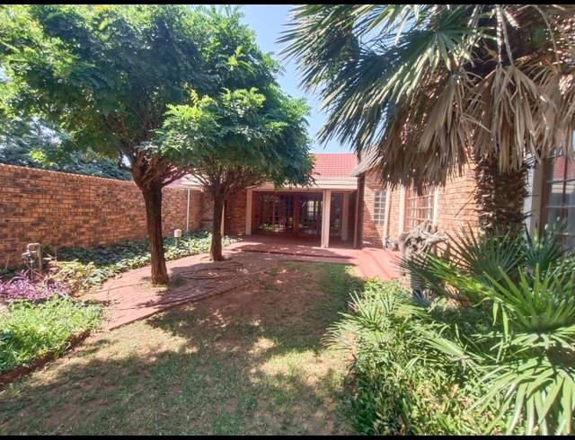 4 BEDROOM HOUSE FOR SALE IN VANDERBIJLPARK SE 3